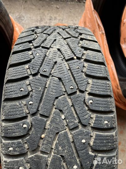 Pirelli Winter Ice Zero 215/55 R16