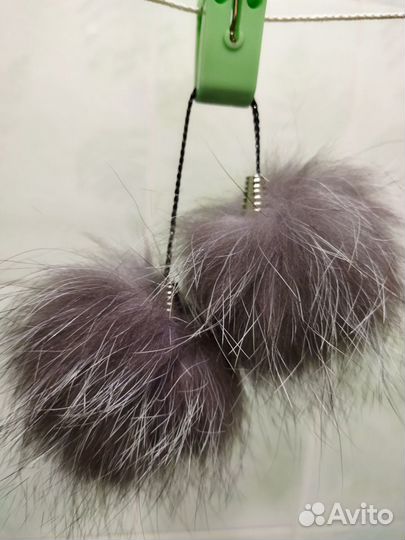 Меховые помпоны