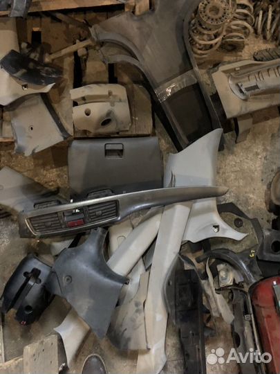 Пластик в салон Lancer 9