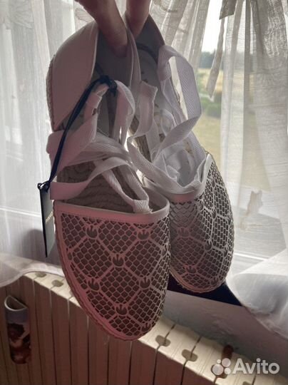 Босоножки pinko 38
