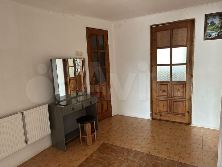 2-к. квартира, 85 м², 2/2 эт.