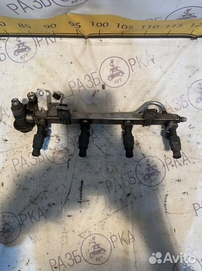 Рейка топливная Opel Vectra B