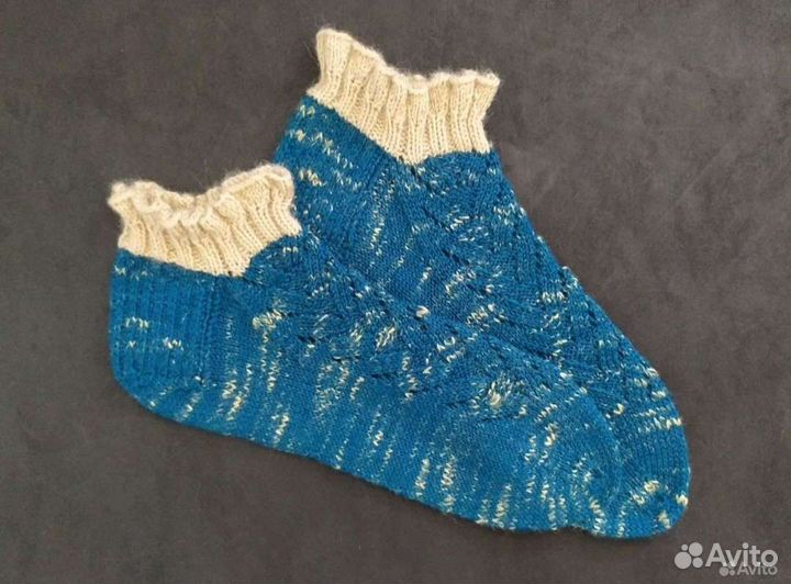 Женские вязаные шерстяные носочки ручной вязки