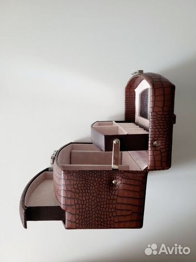 Органайзер, шкатулка для бижутерии и украшений