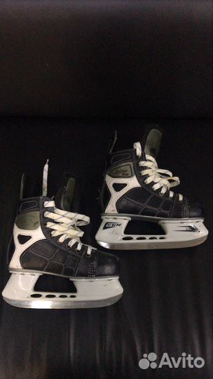 Коньки CCM 92 размер 32