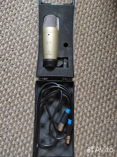 Конденсаторный микрофон Behringer C-1