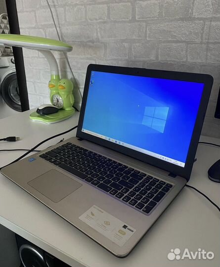 Ноутбук Asus D540M