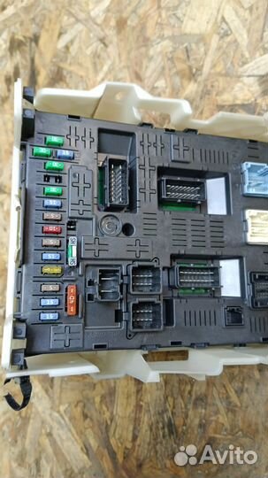 Блок предохранителей салонный Citroen С4 1,6 2008