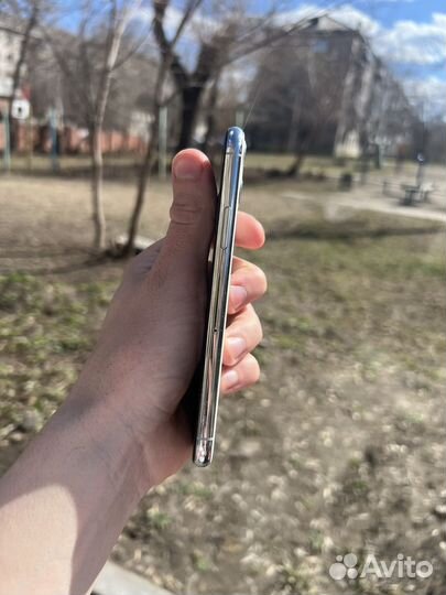 iPhone 11 Pro, 64 ГБ