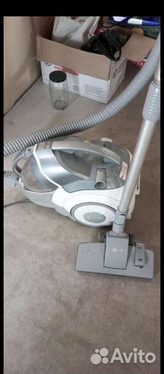 Запчасти к пылесосу, шланги, трубы