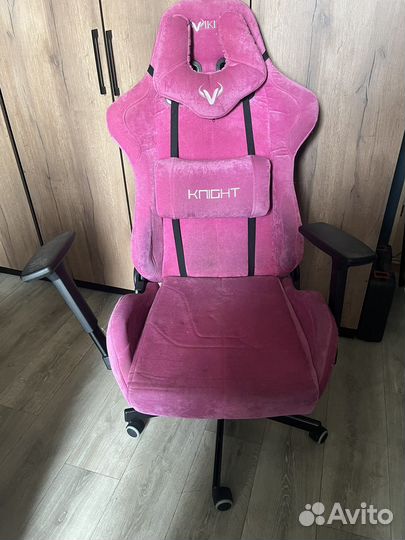 Геймерское кресло viking zombie knight под ремонт