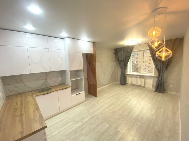 2-к. квартира, 50 м², 7/10 эт.