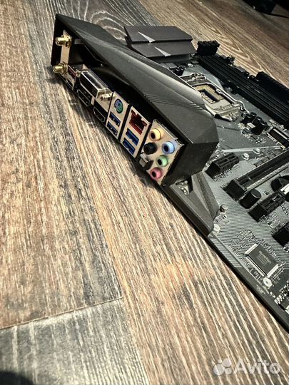Материнская плата asus ROG strix Z-270E Gaming