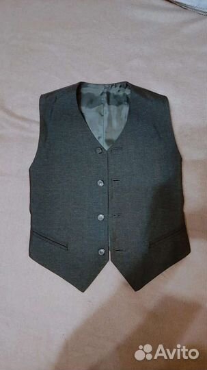 Жилетка школьная для мальчика 128