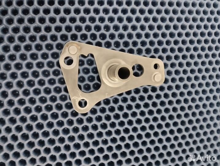 Aprilia Rotax V990RP опорная пластина