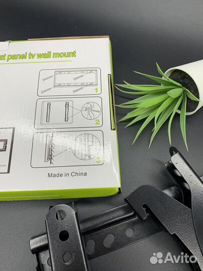 Кронштейн для телевизора наклонный (новый)