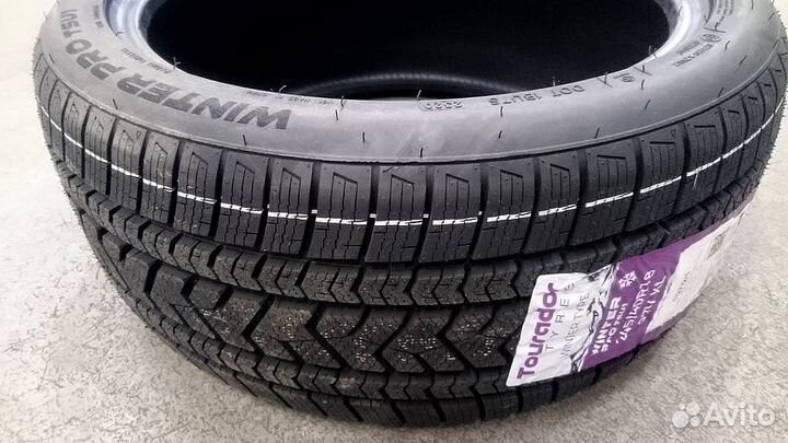 Tourador Winter Pro TSU1 295/40 R21 111V