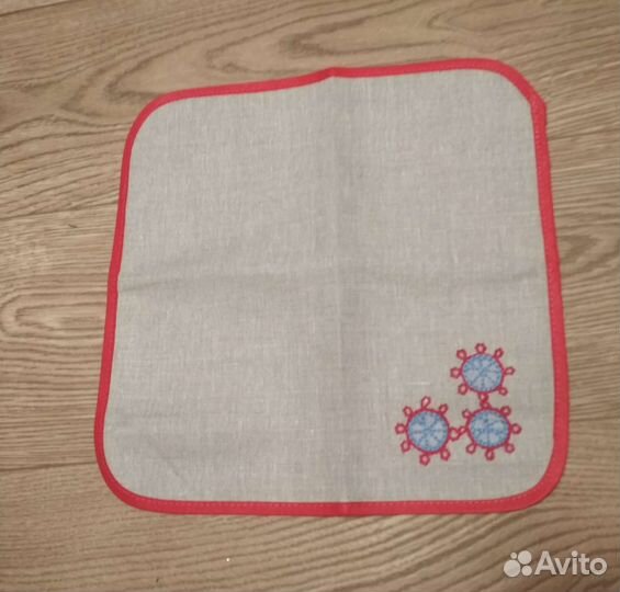 Лен скатерти и салфетки