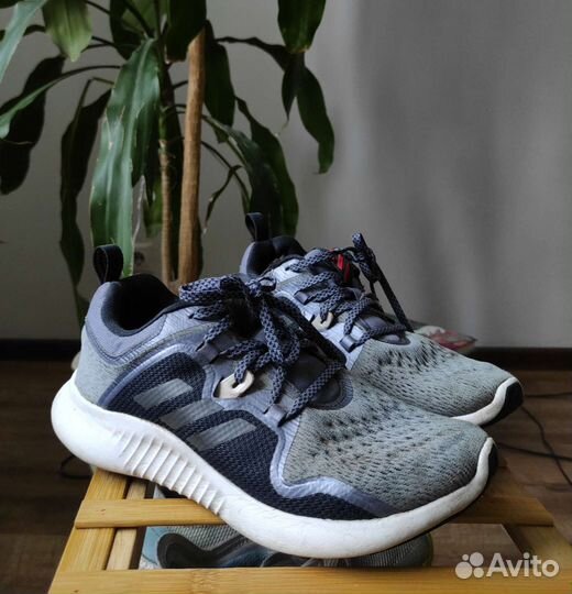 Беговые кроссовки adidas