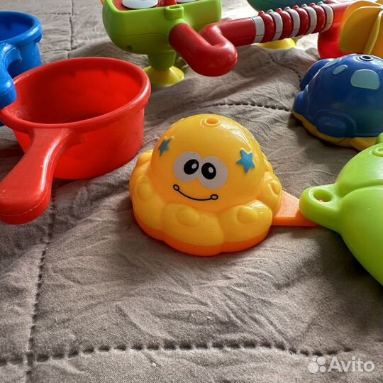 Игрушки для купания в ванной пакетом