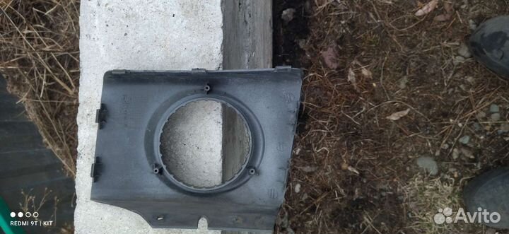 Накладка бампера, на противотуманные фары прав