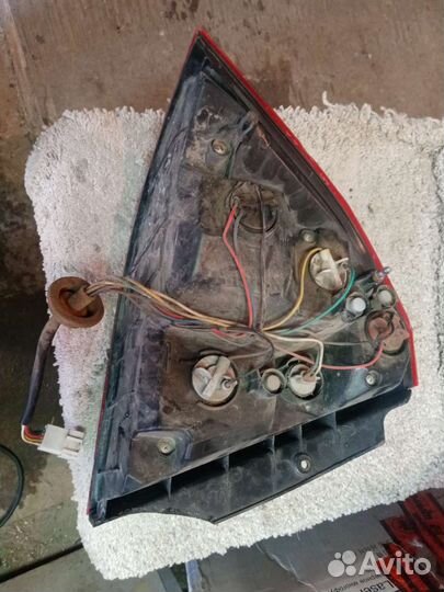 Фонарь задний правый на Chevrolet Aveo T250