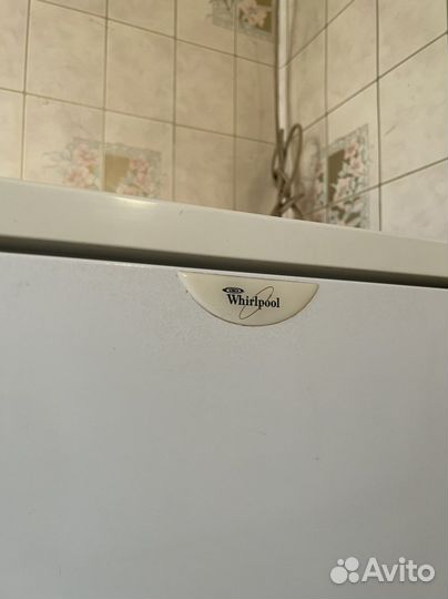 Холодильник б/у Whirlpool