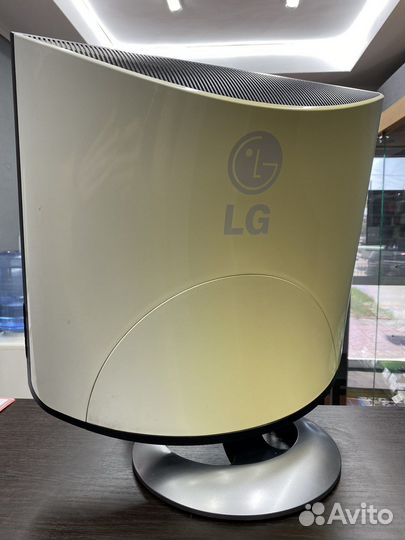 Монитор LG Flatron L1940BQ