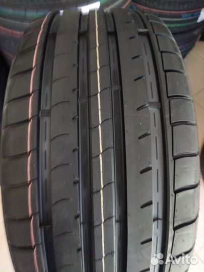 Windforce Catchfors UHP 245/40 R18 97W