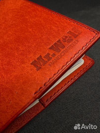 Обложка на паспорт кожаная
