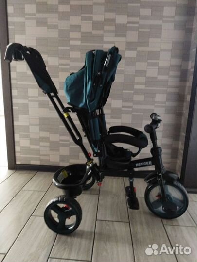 Велосипед с родительской ручкой