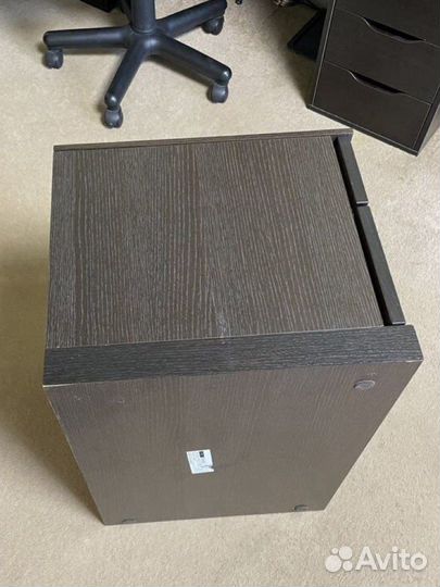 Тумба прикроватная