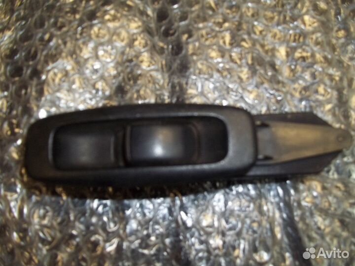 Кнопка стеклоподъёмника Мицубиси Галант 8