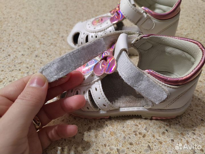 Сандалии для девочки 24 размер