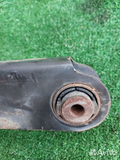 Задний нижний правый рычаг Mazda CX5 KE