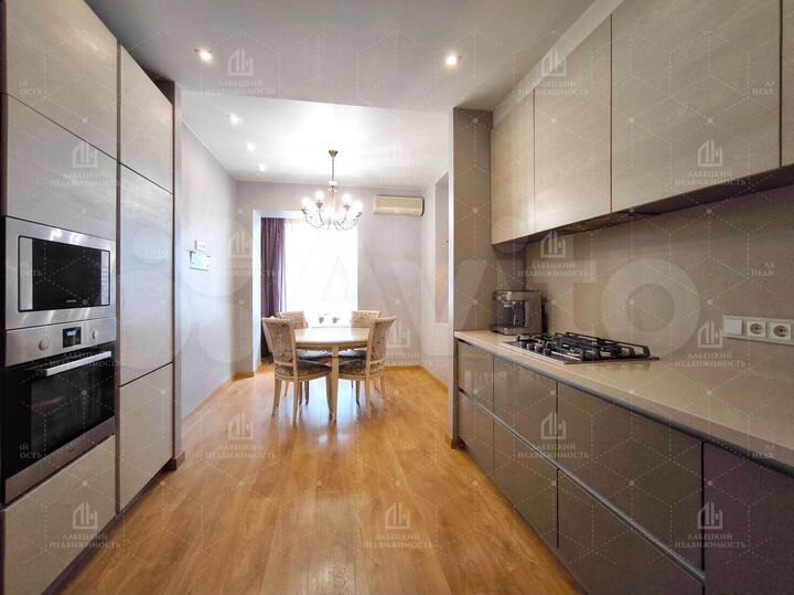 3-к. квартира, 108 м², 5/9 эт.