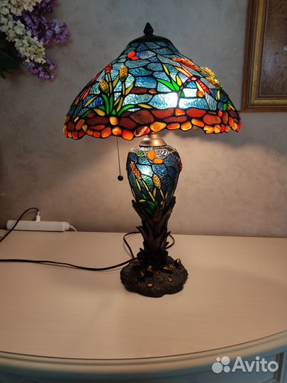 Лампа настольная в стиле Тиффани