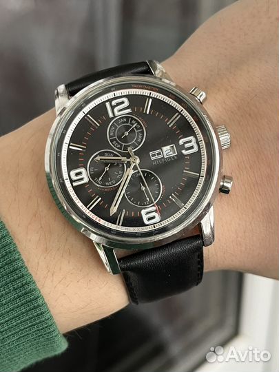 Часы Tommy Hilfiger