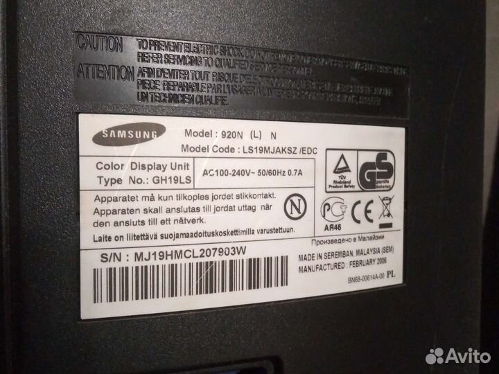 Монитор Samsung
