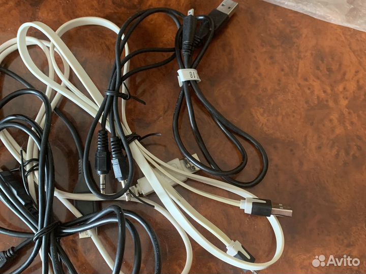 Кабель для компьютера. 11 штук