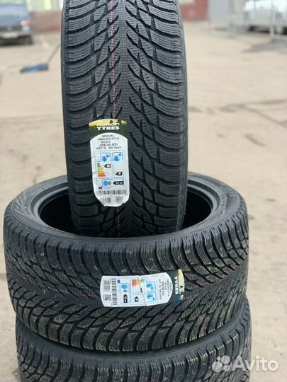 Nokian Tyres Hakkapeliitta R3 SUV 285/40 R21 и 315/35 R21