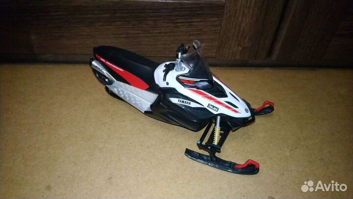 Yamaha rx-1 снегоход 1:12