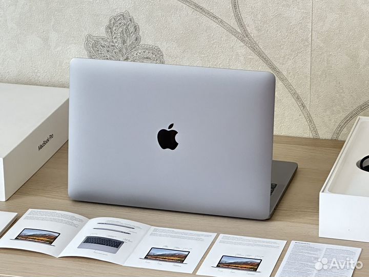 Apple MacBook Pro SDD 1тб Intel Core i7