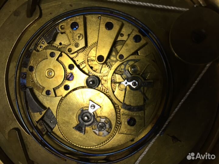 Часы старинные. Четвертной репетир. Ковровые сереб