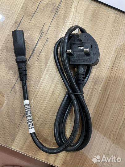 Кабель питания под английскую розетку