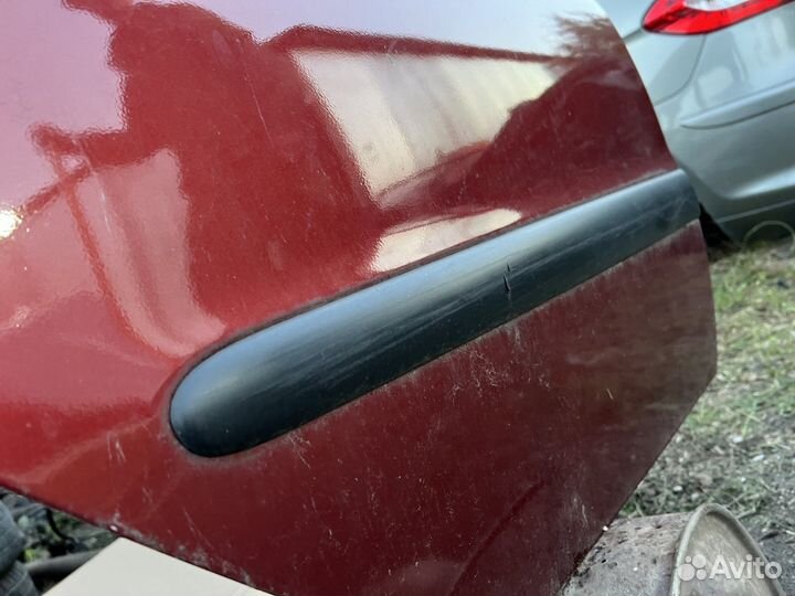 Дверь задняя правая на peugeot 206