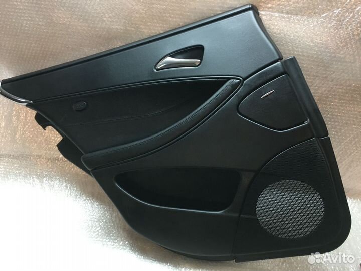 Обивка двери задней левой Mercedes W219 CLS 350