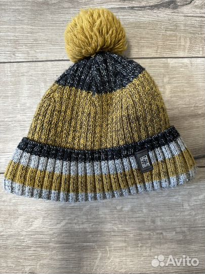 Вязаная шапка мужская