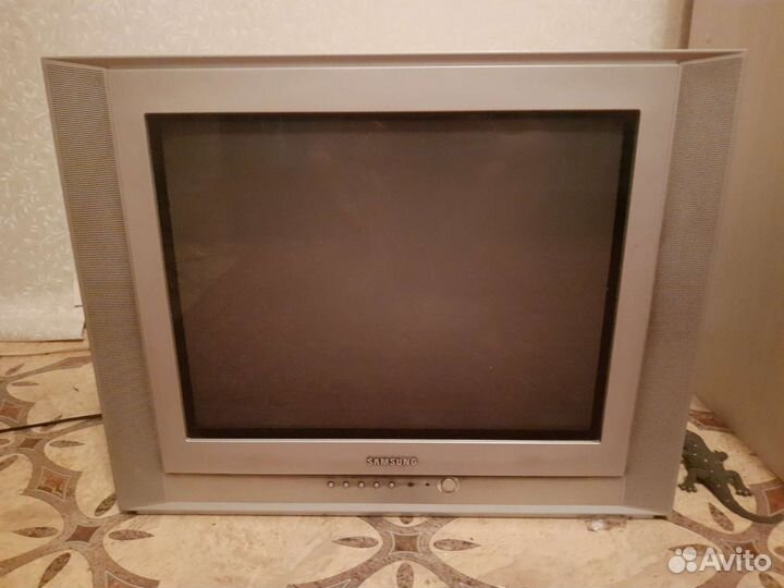 Телевизор samsung