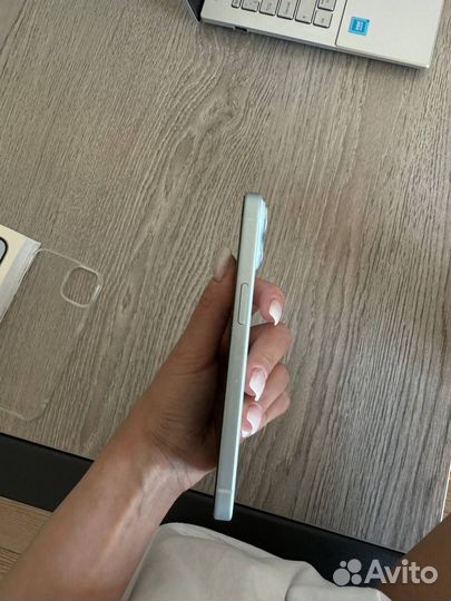iPhone 15, 128 ГБ